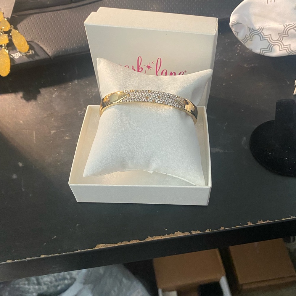 Gold rhinestone bracelet